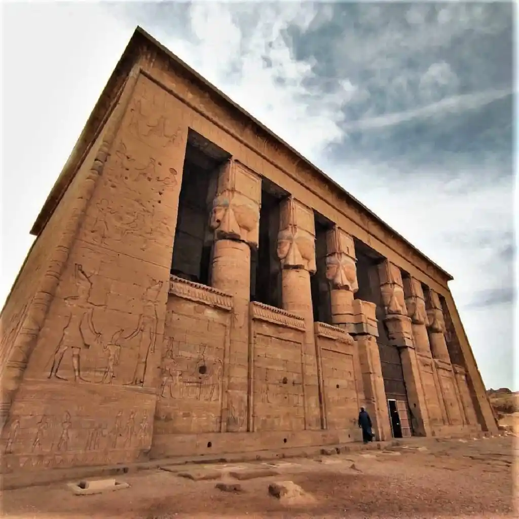 Half-Day Tour to Giza Pyramids