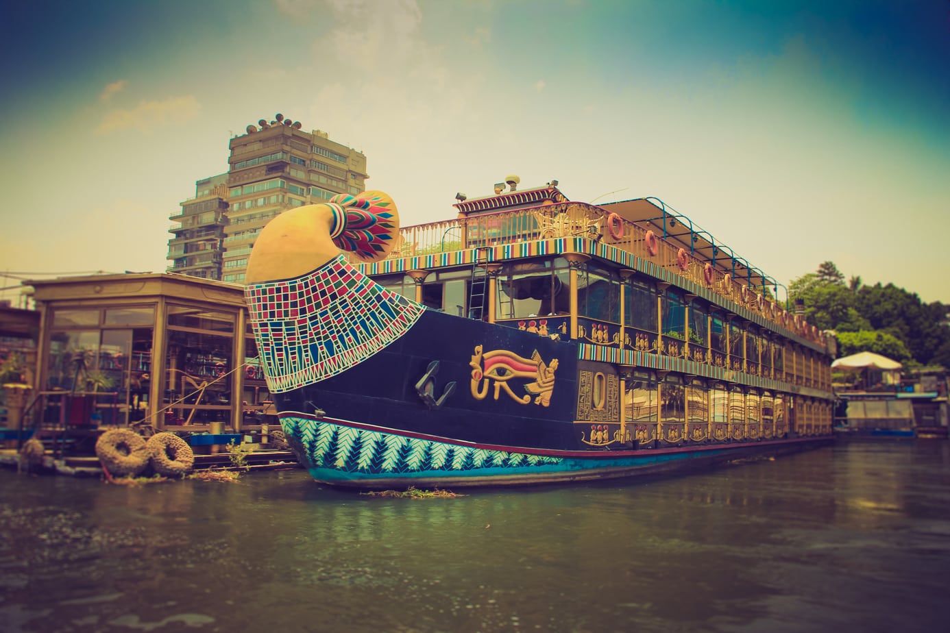 Nile Pharaoh Dinner Cruise – Enjoy Your Luxurious Cairo Evening